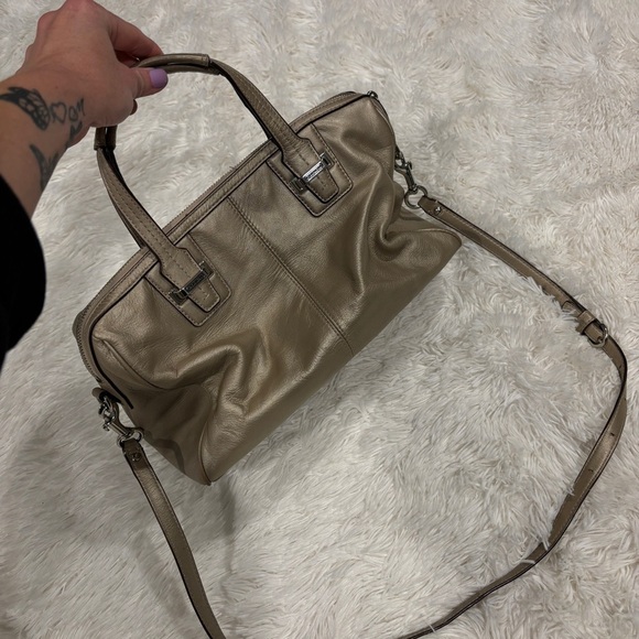 Coach Taylor Leather metallic champagne pink Satchel Bag cross body purse - Picture 1 of 12